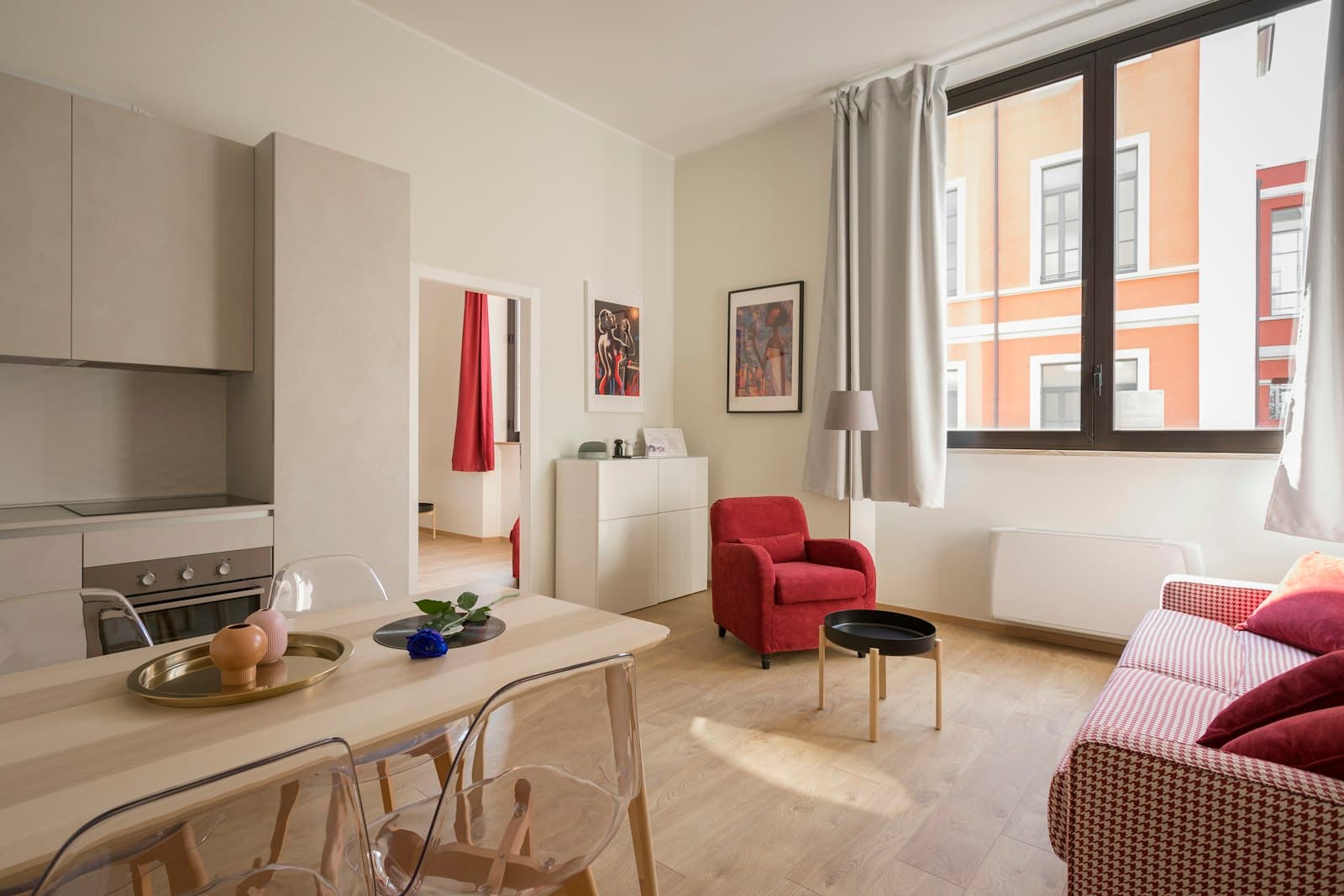 Cozy Little Italy apartment living area